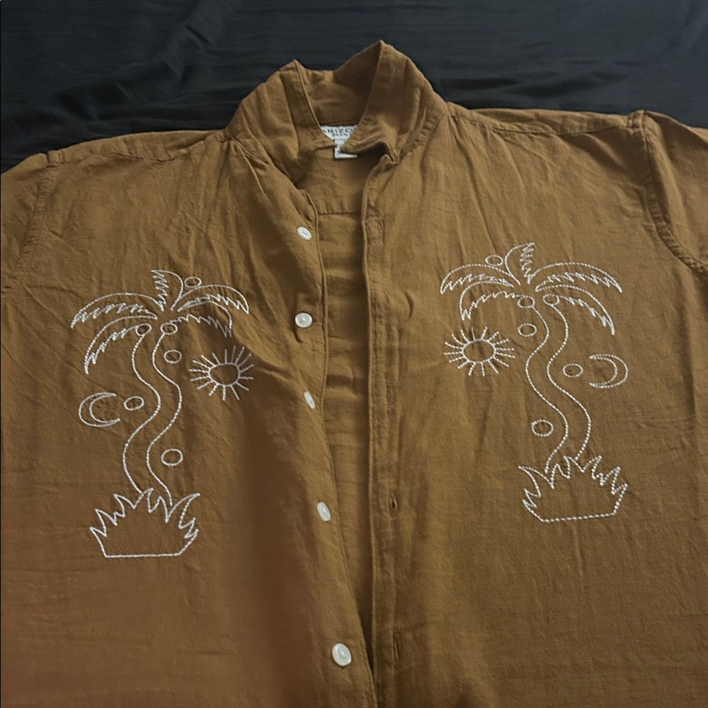Arizona Jean Company Brown Button-Down Shirt with White Embroidered Palms